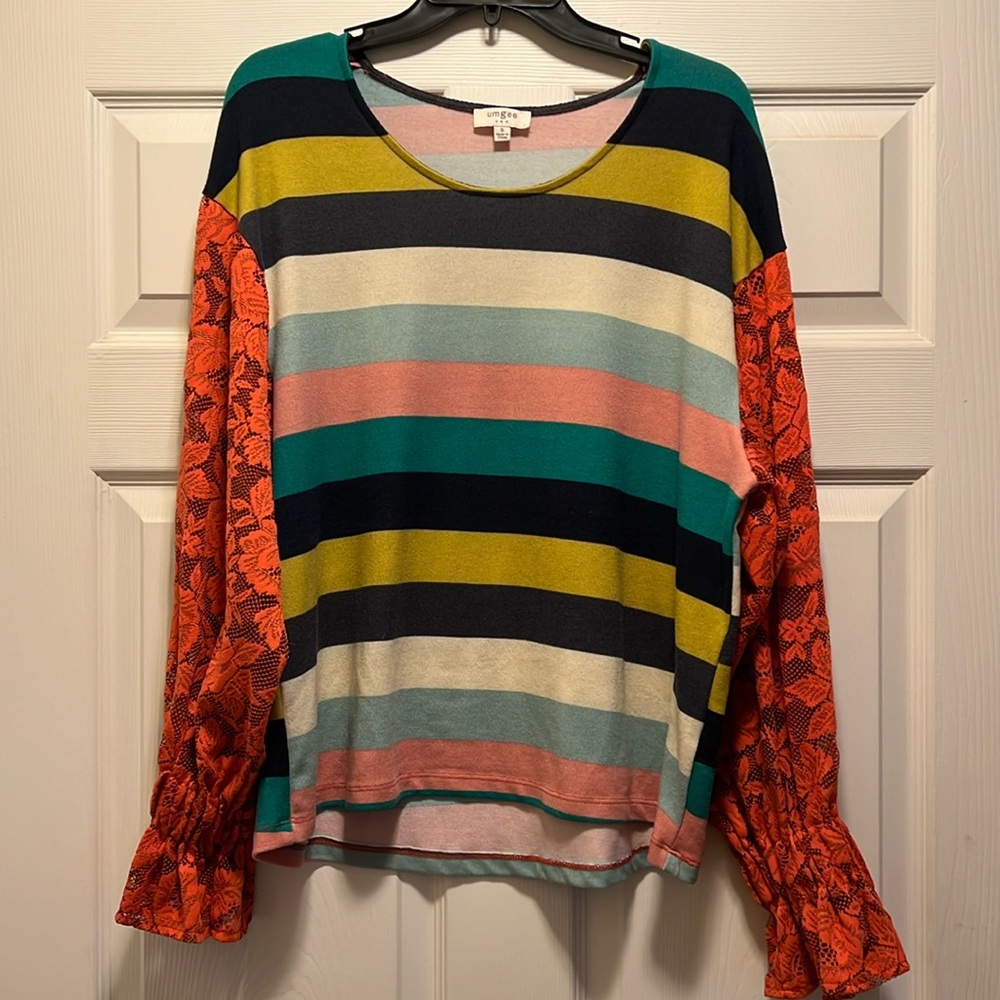 UMGEE Striped Sweater Billowy Boho Lace Sleeves Size Small NWOT